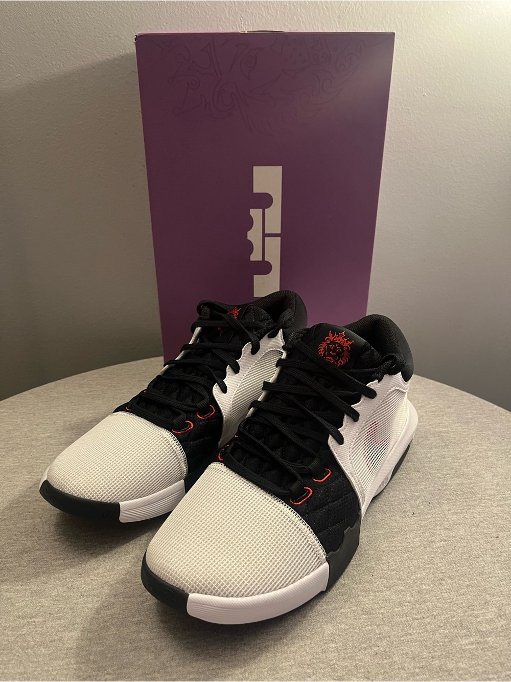 Nike Lebron Witness VIII White Black Red Men's Shoe Size 12 FB2239-103 - Picture 9 of 12